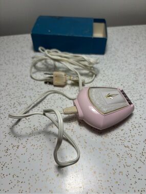 Vintage pink Lady Sunbeam electric razor shaver